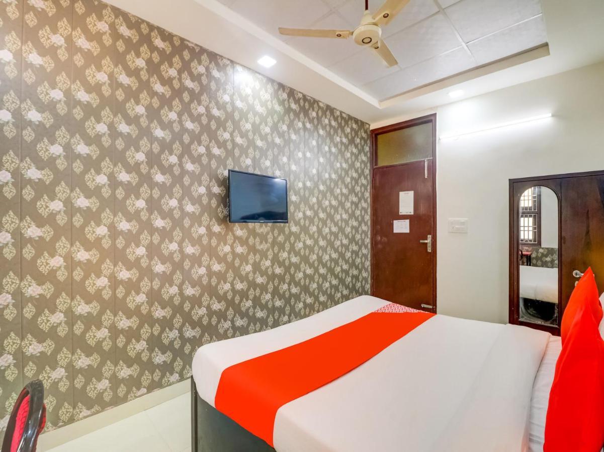 Oyo 74060 Taj Residency Hotel New Delhi Luaran gambar