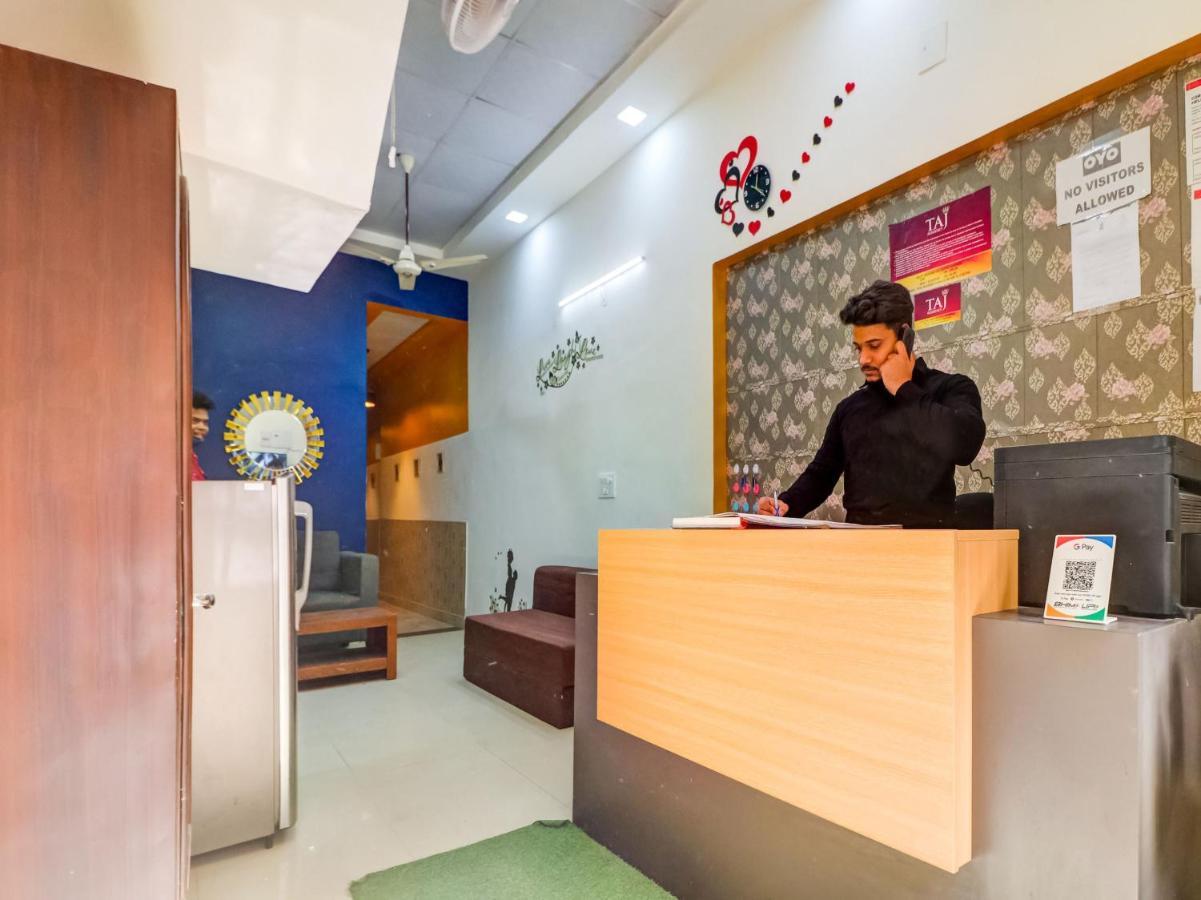 Oyo 74060 Taj Residency Hotel New Delhi Luaran gambar
