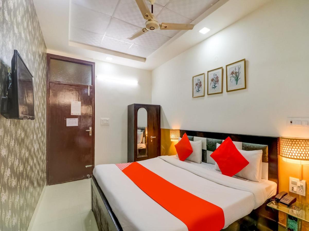 Oyo 74060 Taj Residency Hotel New Delhi Luaran gambar